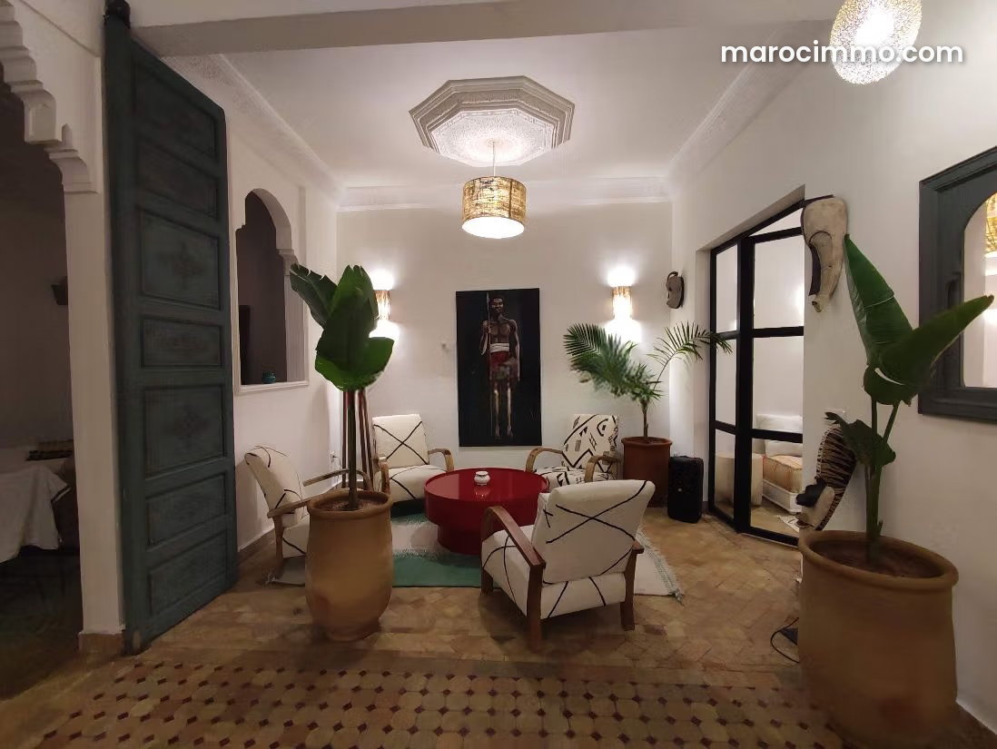 Riad with pool and mountain views in the heart of Marrakech — Marrakesh