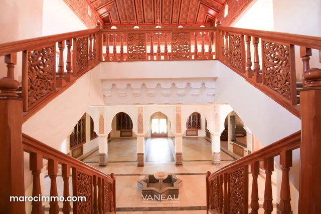 Villa Route de Tahanaout de 1340m² — 4