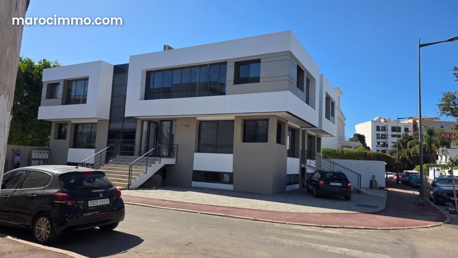 989 sqm Office Space in Hassan, Rabat | 4-Storey Building for Lease — Rabat