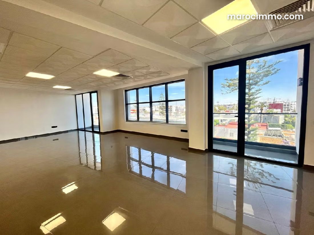 70 m² Office in Riviera, Casablanca, High-End with a View — Casablanca