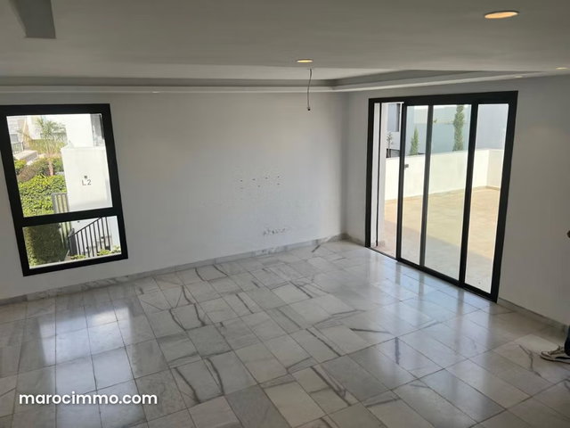 Duplex à louer à Bouskoura CGI — 2