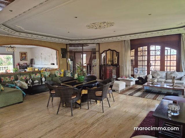 Grande villa avec piscine à Bouskoura — 4