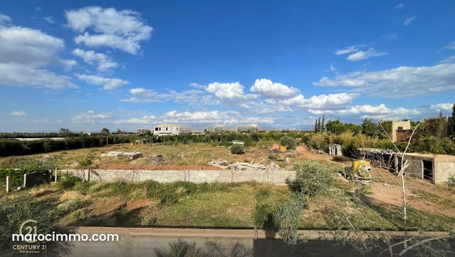 Terrain 1ha avec permis et 2 villas en gros oeuvre — 4