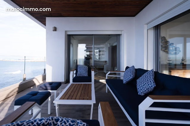 Sublime Appartement Meuble Front de Mer MARINA — 4
