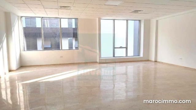 DL. 885: Plateaux bureaux à Sidi Maarouf — Casablanca