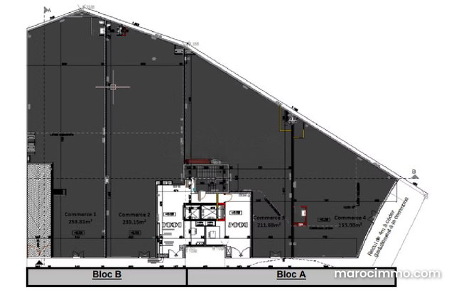 Local commercial 387 m² riviera Bd Ghandi — 2