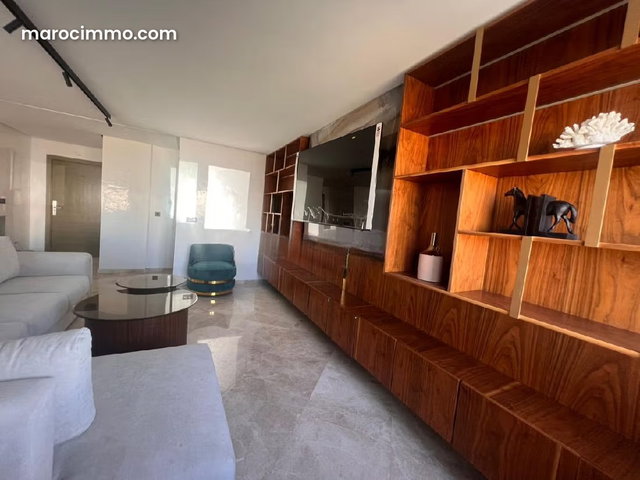 Luxueuse Appartement Avec Piscine City Center — 4