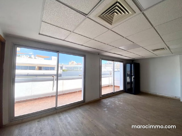 Office Space 122 m² in Palmier Area — 4