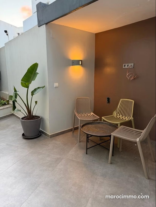 Superbe studio moderne avec terasse a les princess — 4