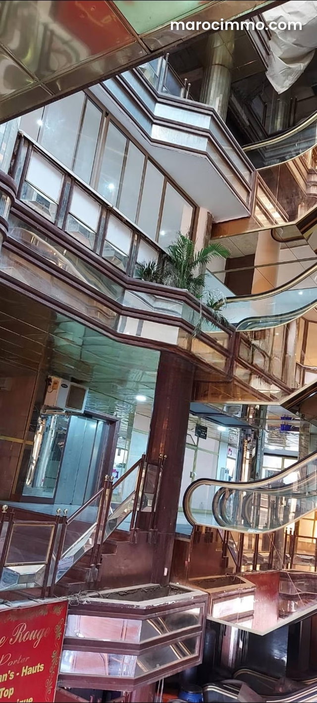 Shop for rent in Gueliz facing Carré Eden — 4