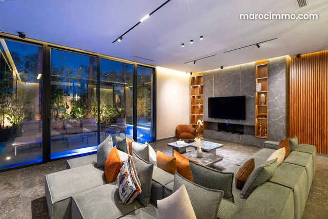 Villas contemporaines de luxe à vendre meublée à Route de l'Ourika — Marrakech