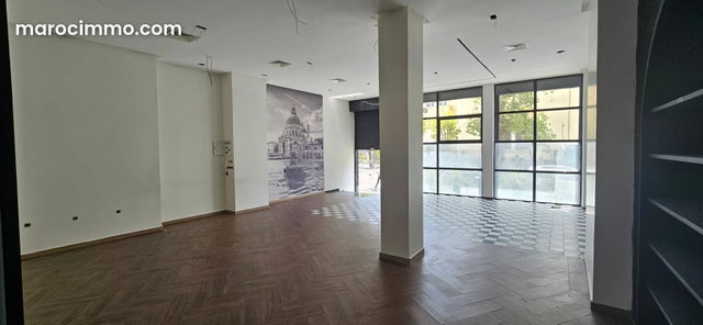 Superbe local commercial 131 m2 à Gauthier — 3