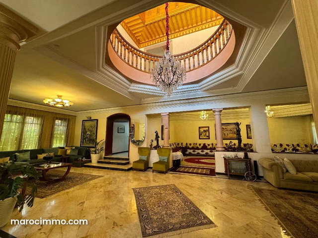 Somptueuse villa à vendre à Hay Targa. 7 grandes pièces. Bien meublé. — 3