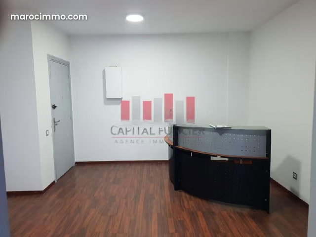 Excellente opportunité Plateau de bureau premium en plein bld d anfa pret a l emploi de 110 m2 a la vente — 2
