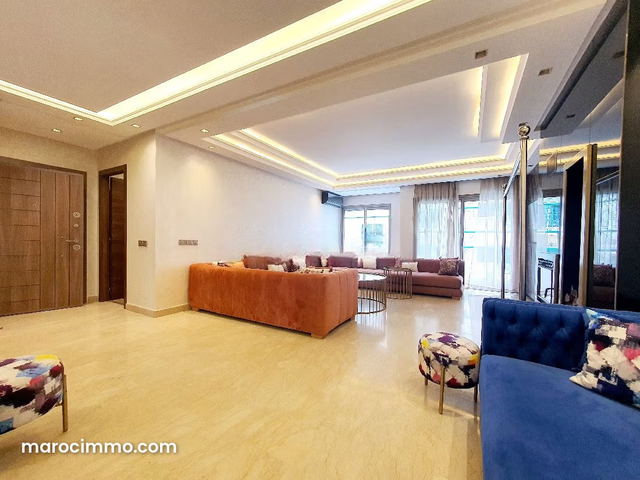 Appartement meublé ultra moderne refait à neuf — Casablanca