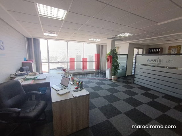 Plateau bureau moderne de 65m2 à la location Bd Abdelmoumen — 5