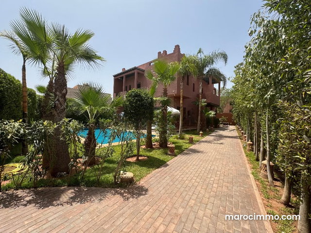 Vente villa de luxe à Route Casablanca. 4 belles chambres. Meublé — 2