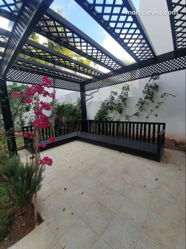 Villa à louer à Ain Diab — 2