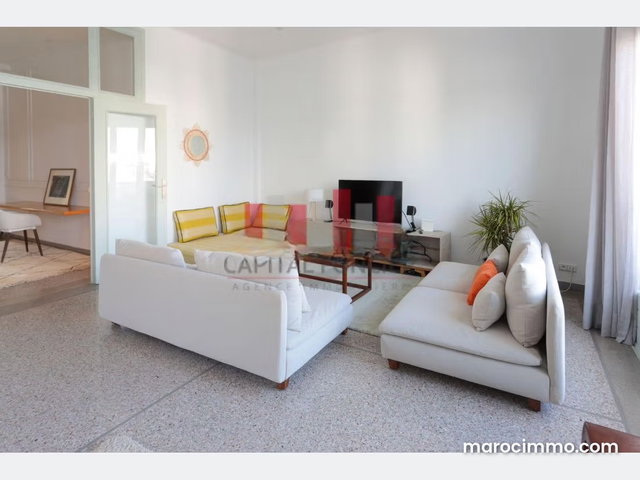 Superbe appartement à louer en Centre Ville. Surface de 120 m². Meublé — 5