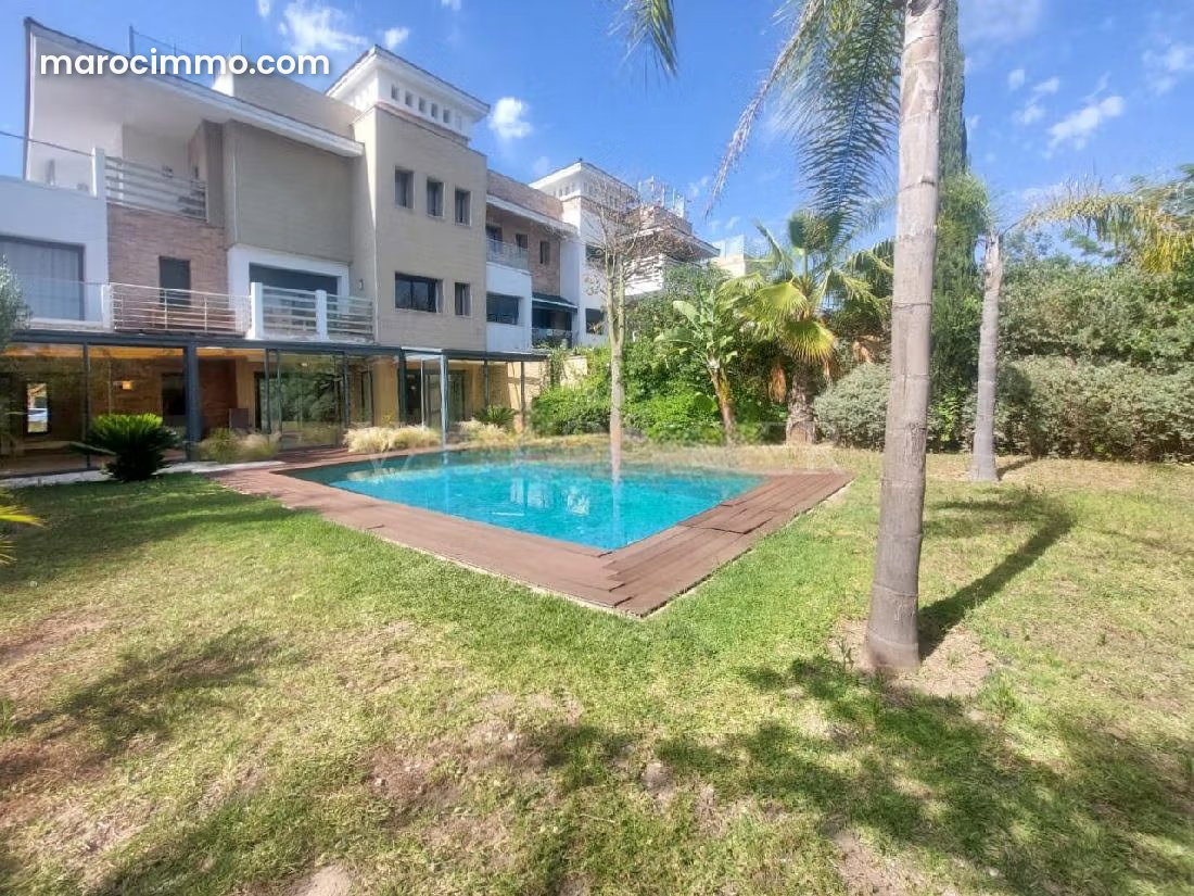 Appartement 3 chambres avec piscine, Bouskoura centre — Bouskoura