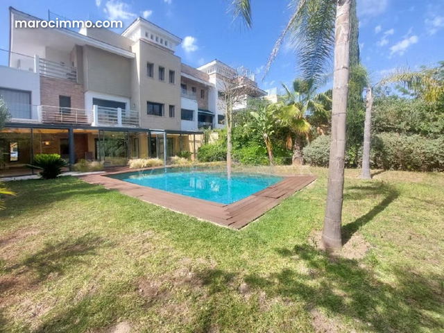 Location Rez de jardin avec piscine à la Palmeraie Bouskoura — بوسكورة