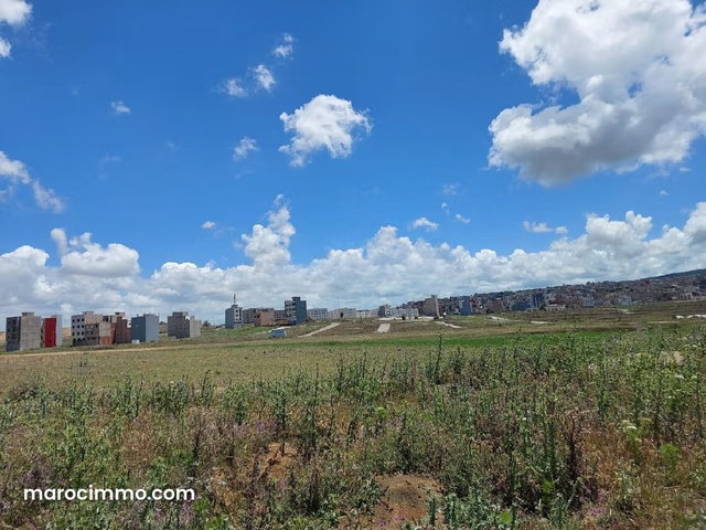 Terrain 2 ha Zone Immeuble Marjane route de rabat — 2