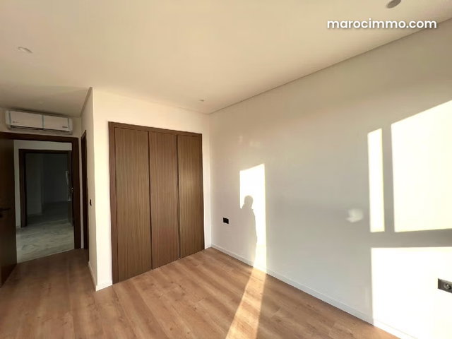 Magnifique studio de 54m2 à Bouskoura Ville verte — 4