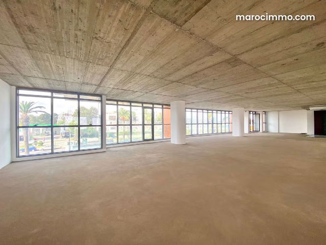 Office Space 404m² Oasis Route d'El Jadid — Casablanca
