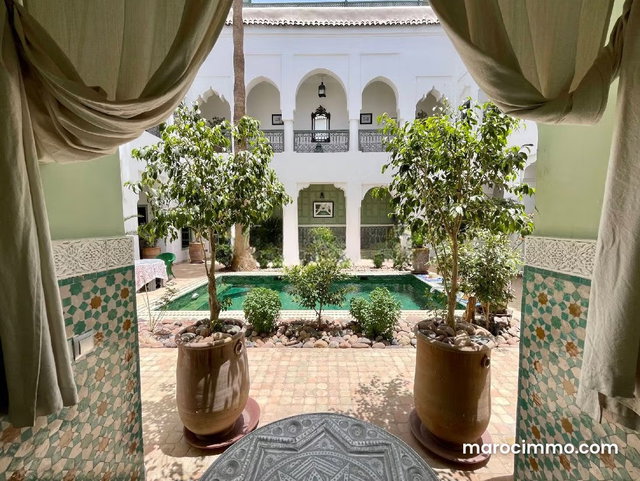 Rare. Riad d'exception Grand patio avec piscine architecture classique — 2