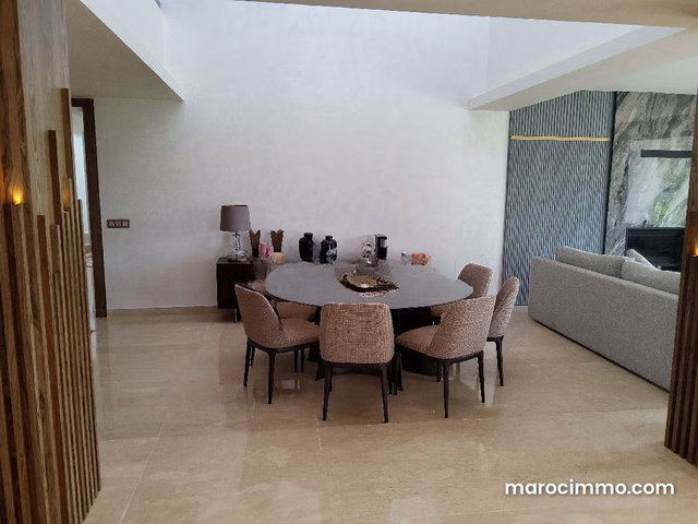 Luxeuse villa vide ou meublé à louer à Souissi — 2