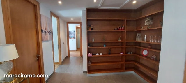 Appartement à l'achat à Ain Diab. Superficie 111 m². Terrasse et jardin — 3