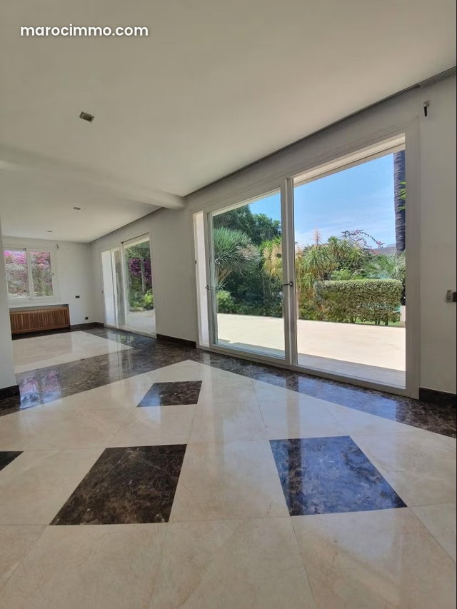 Villa haut standing à louer à Cil — 2