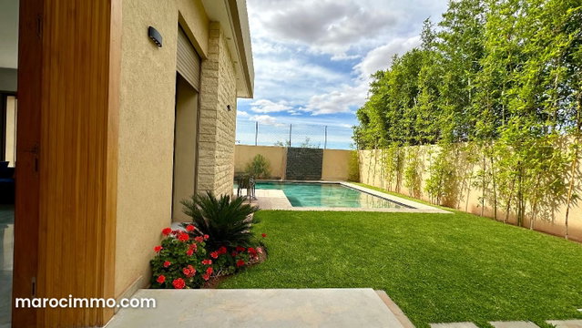 Modern Villa for Sale in Marrakech Mohamed 6 Boulevard — 5