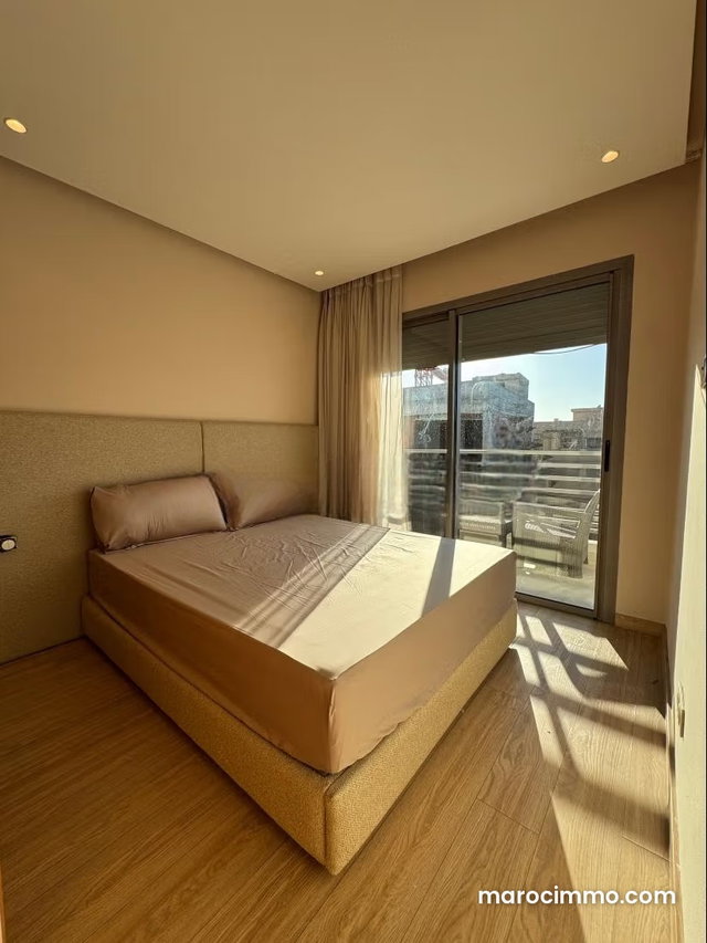 Beautiful furnished studio at the princesses with terrace — 5