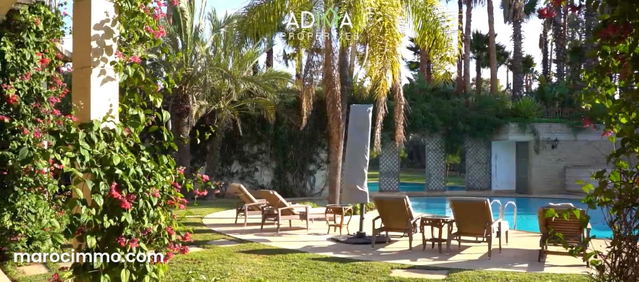 Villa moderne et luxueuse à vendre av princesses — Rabat