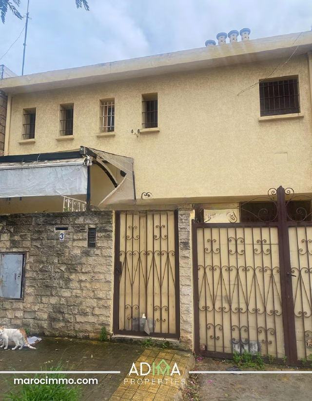 Villa Commerciale à Vendre à Agdal — Rabat