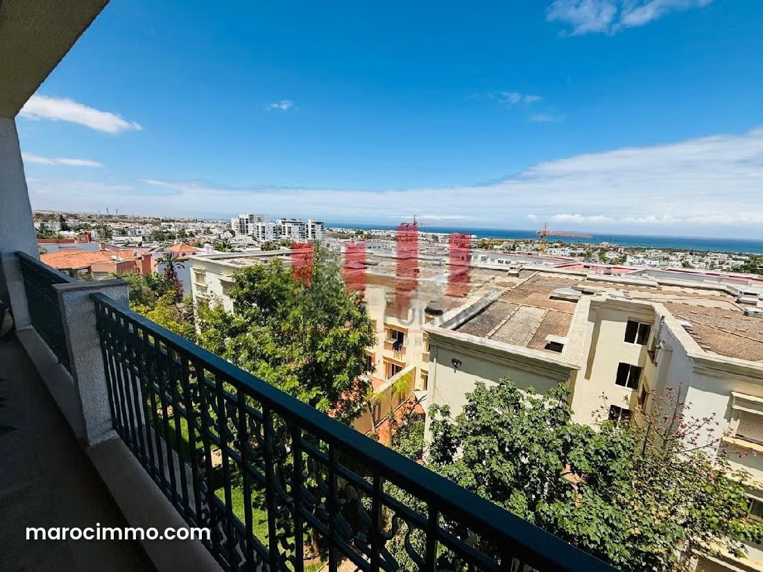 220 m² Oceanfront Apartment, Aïn Diab, Casablanca — Casablanca