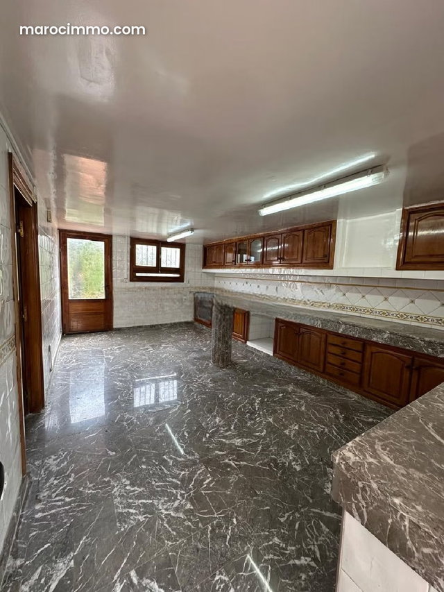 Villa à Louer de 421.0 m² à Rabat, Riyad Extension — 2