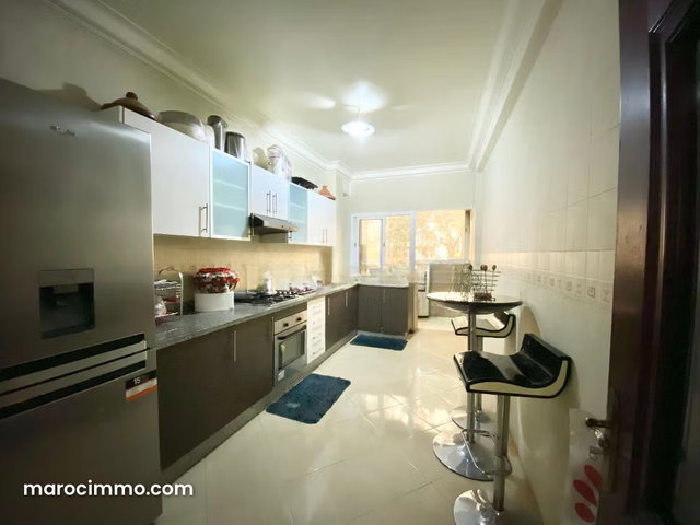 Appartement à Vendre de 170.0 m² à Casablanca, Hopitaux — 2
