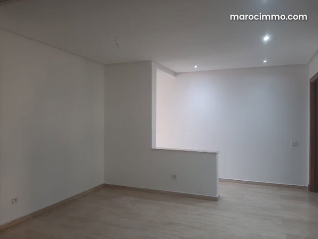 Appartement à Vendre de 141.0 m² à Casablanca, Bachkou — 2