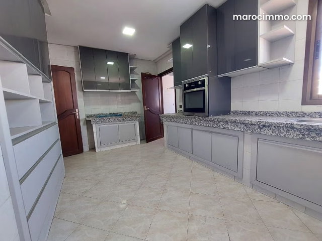 Apartment for Sale in Casablanca, Triangle D'Or — 5
