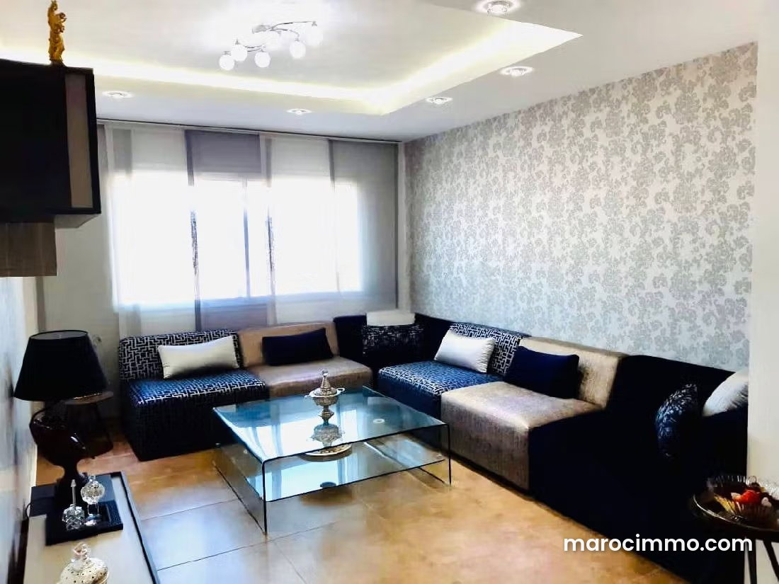 Appartement 4 pièces avec vue au 7e étage à Roches Noires — Casablanca
