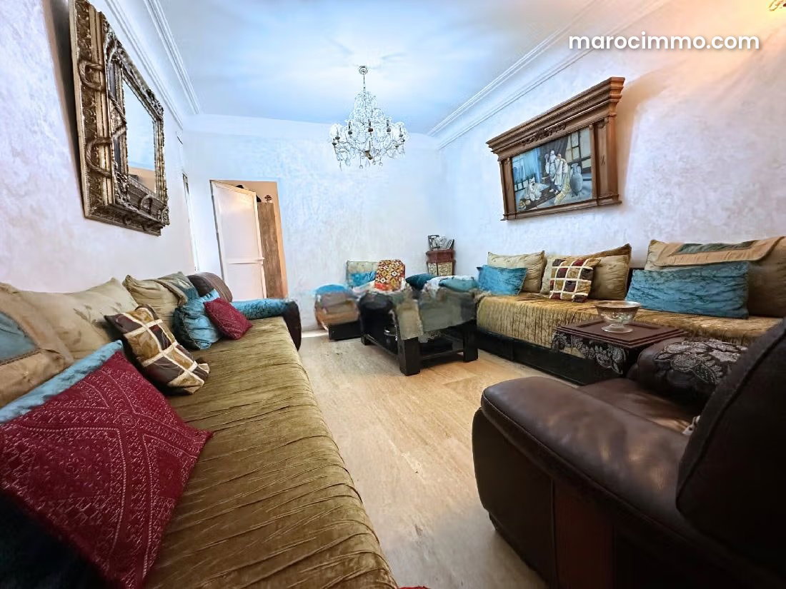 Appartement 4 pièces avec terrasse, Quartier des Hôpitaux, Casablanca — Casablanca