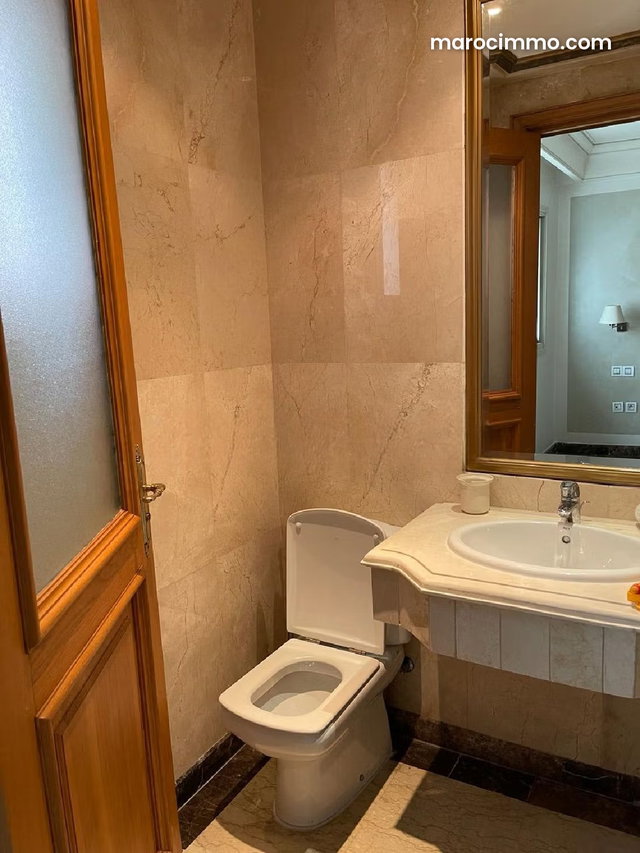 Appartement à Vendre de 125.0 m² à Casablanca, Bourgogne Sidi Belyout — 4