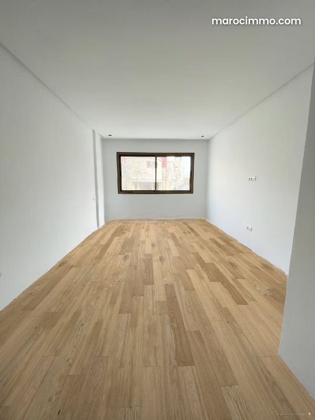 Appartement à Vendre de 165.0 m² à Casablanca, Derb Omar — 2