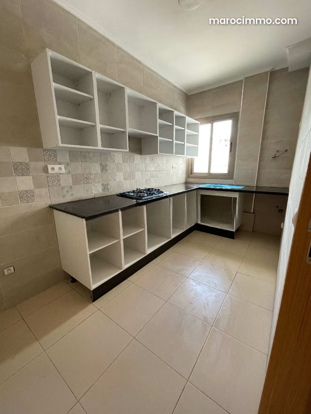 Appartement à Vendre de 130.0 m² à Casablanca, Derb Omar — 5