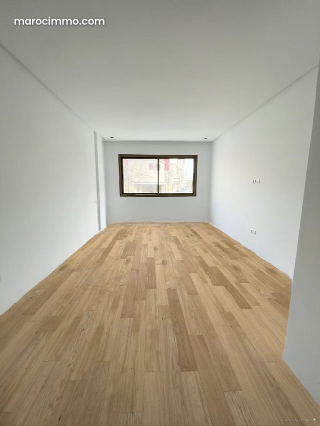 Appartement à Vendre de 130.0 m² à Casablanca, Derb Omar — 2