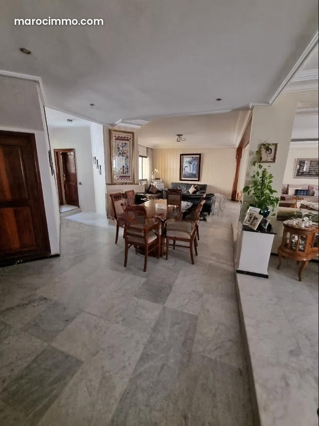 Appartement à Vendre de 296.0 m² à Casablanca, Hopitaux — 5