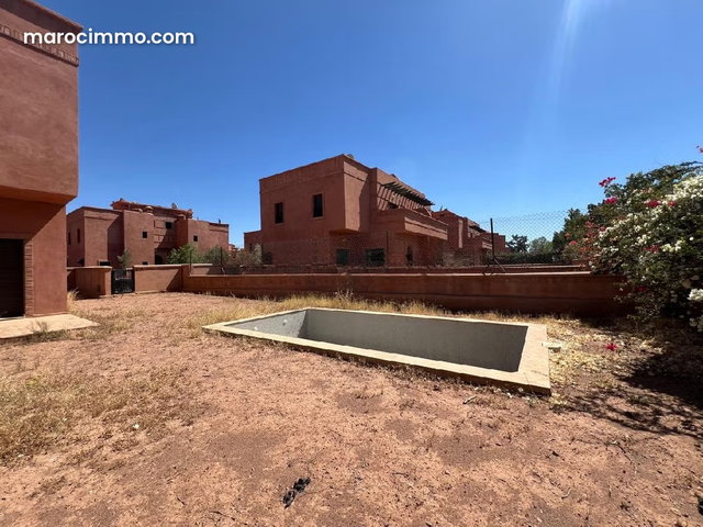 Villa 3 ch à vendre route de Fés/ Ouarzazate — 2