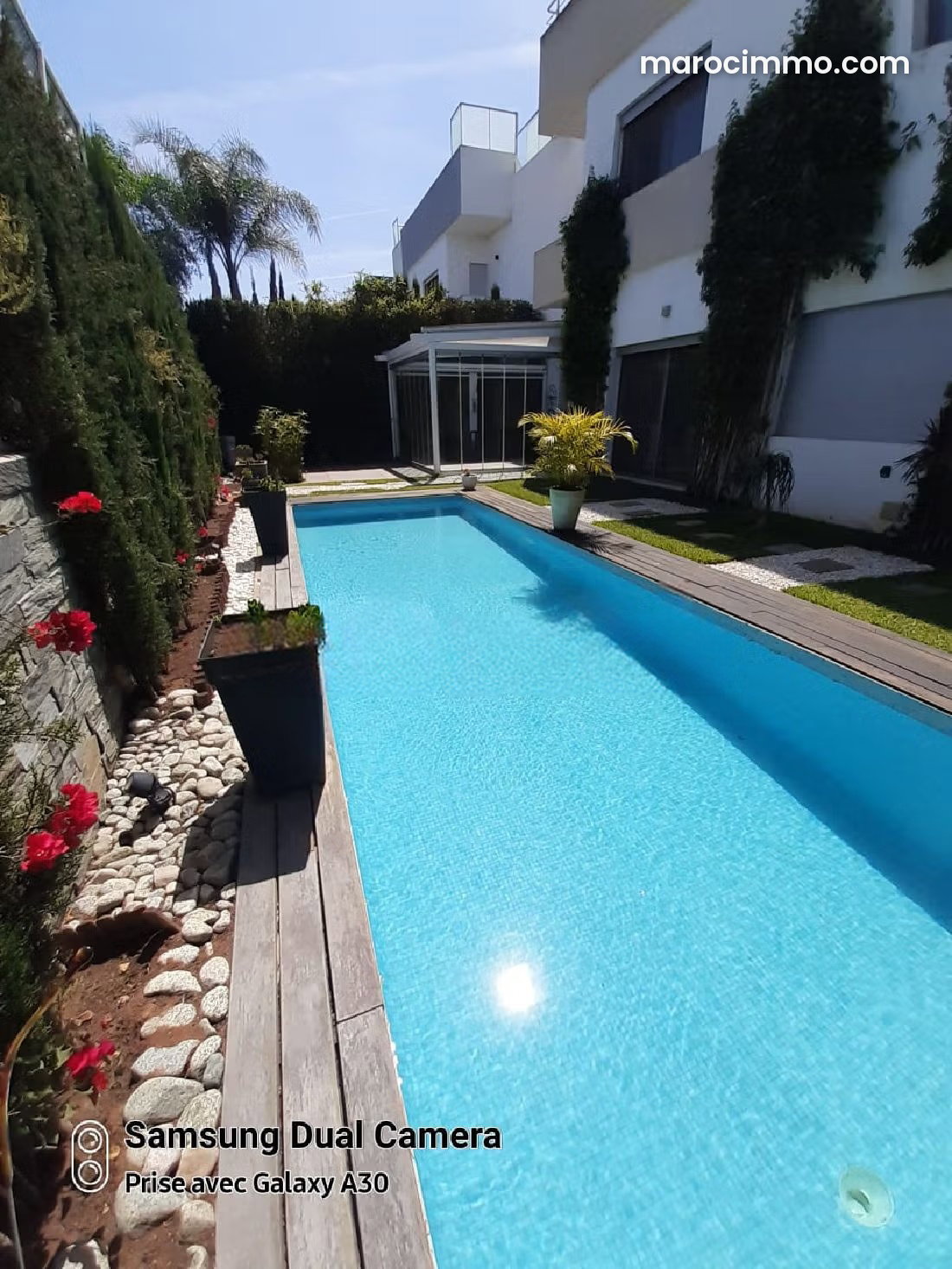 Villa 5 chambres avec piscine et jardin, Bouskoura centre — Bouskoura